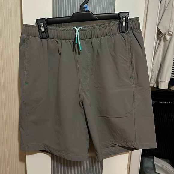 Myles Everyday Short (Fog, Size M) - Picture 1 of 3